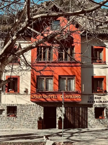 Apartahotel Canfranc - Canfranc