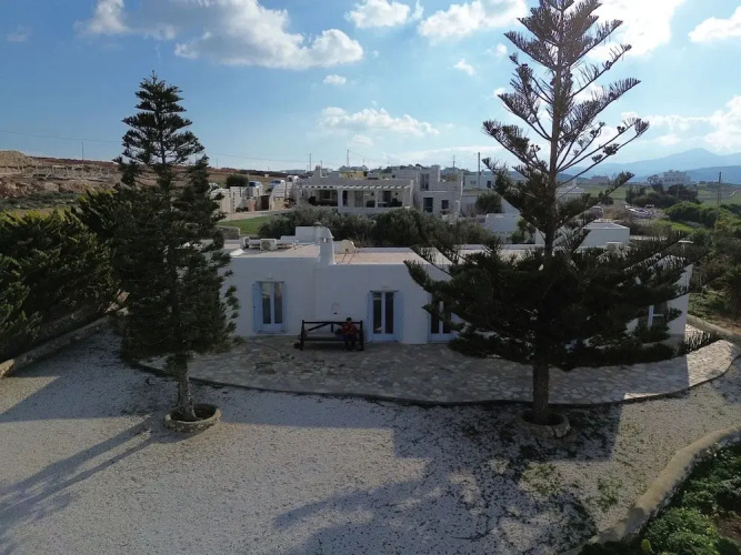 Divers Cycladic House Paros