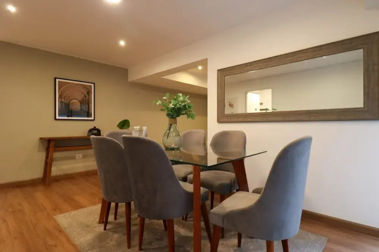 w Monochromatic 2BR w Terrace in Miraflores