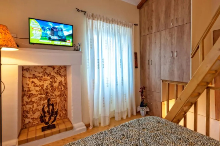 Elena's house