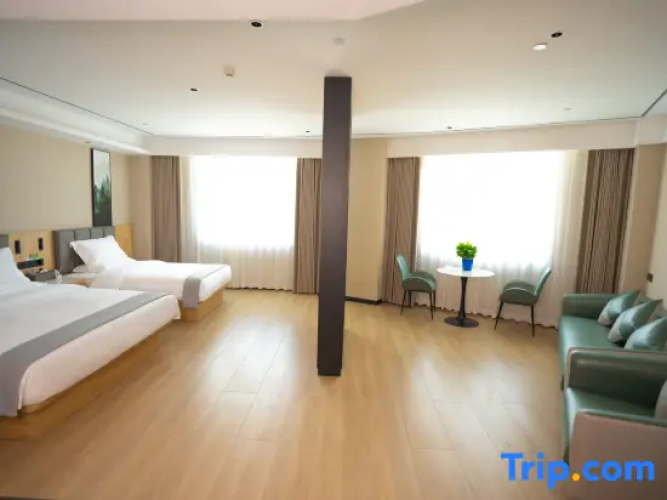 Deluxe Suite