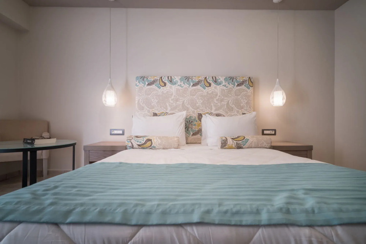 Balcony Hotel - Adults Only