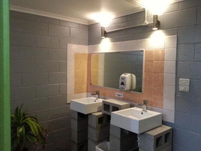 Asylum Cairns Hostel