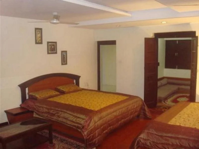 Hotel Honey Dew