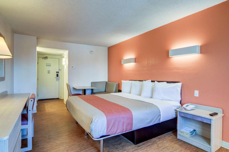 Motel 6 Denver South - South Tech Center photo 23