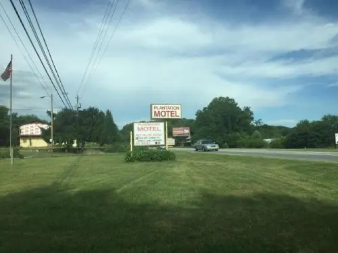 Plantation Motel