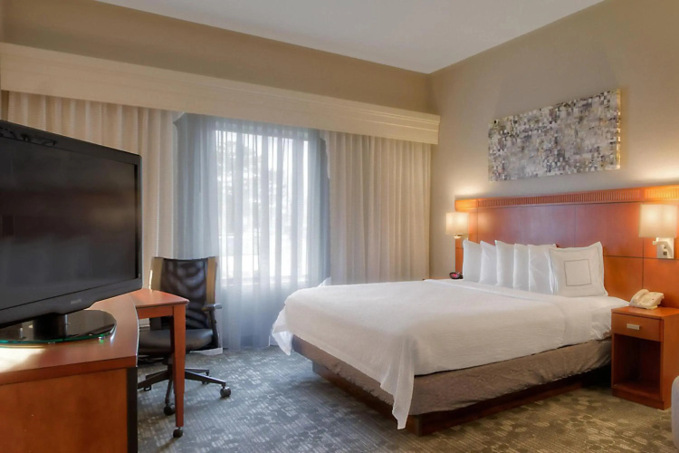 Courtyard by Marriott Memphis Germantown