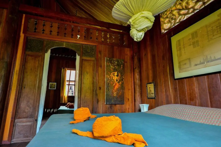 Rajabori Villas