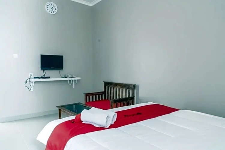 Economy room
