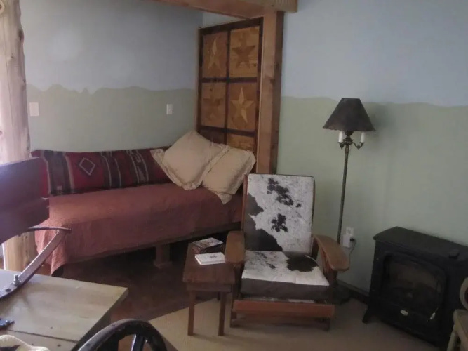 Covered Wagon Suite