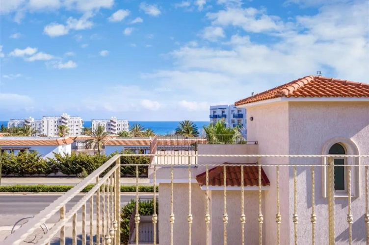 Deluxe Villa
