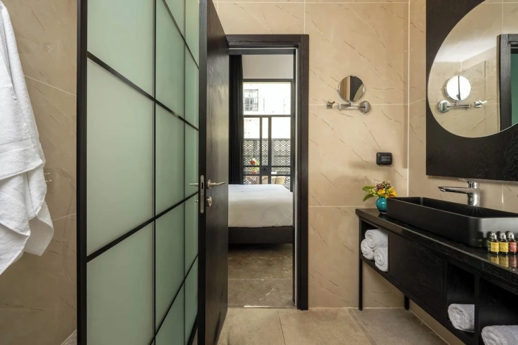 Deluxe Suite