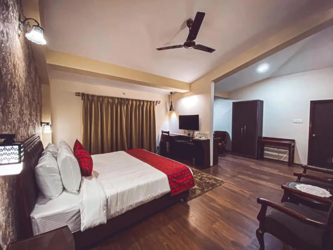 Deluxe Double room with balcony