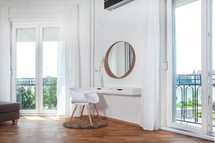 Riverside Panorama Apartment