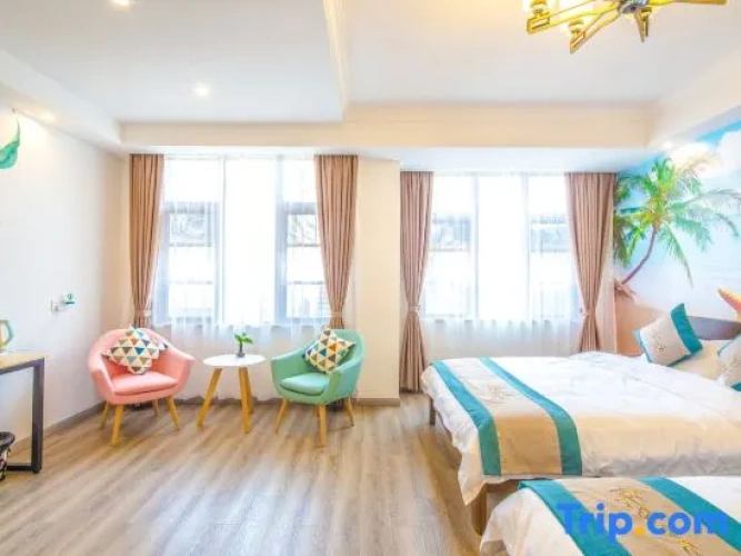Deluxe Family Suite