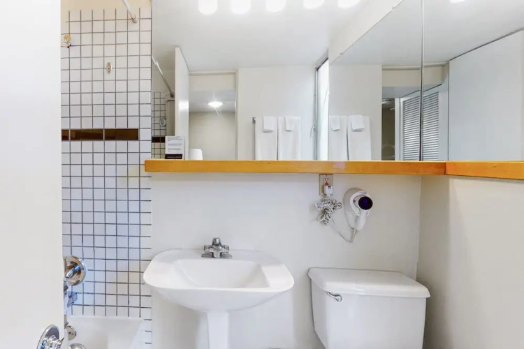 1 Bedroom Deluxe Quadruple room