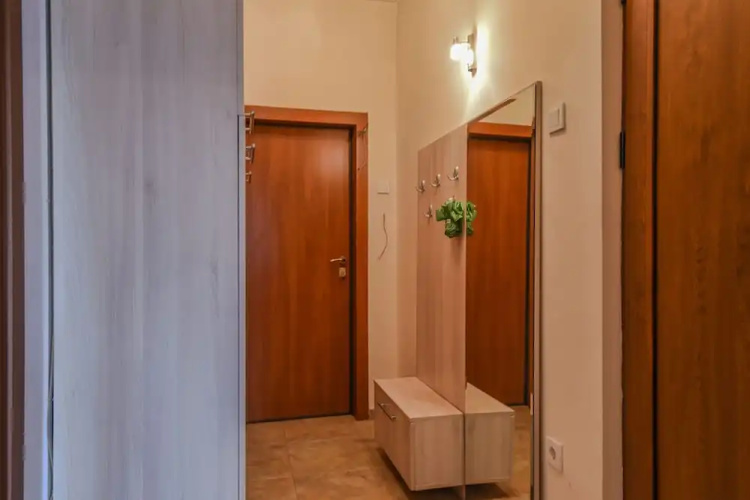 FM Deluxe 1-BDR Apartment - Iconic Donducov Boulevard