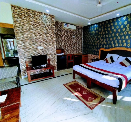 Premier room