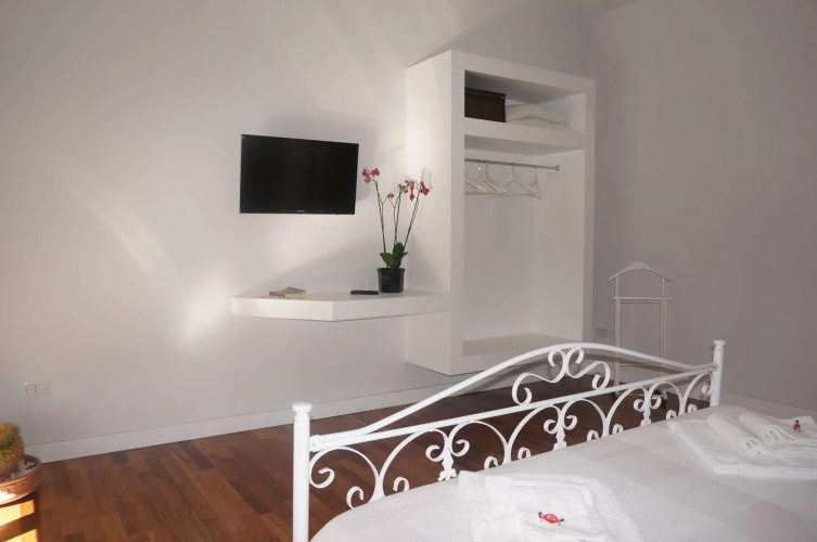 B&B Lullymia