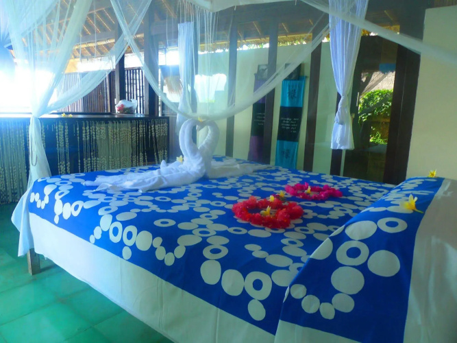 Bloo Lagoon Eco Village