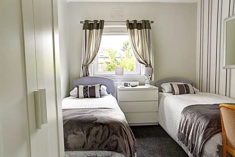 Standard Twin room with view