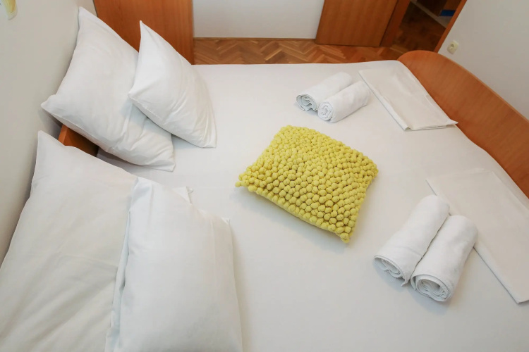 Apartments Tomy