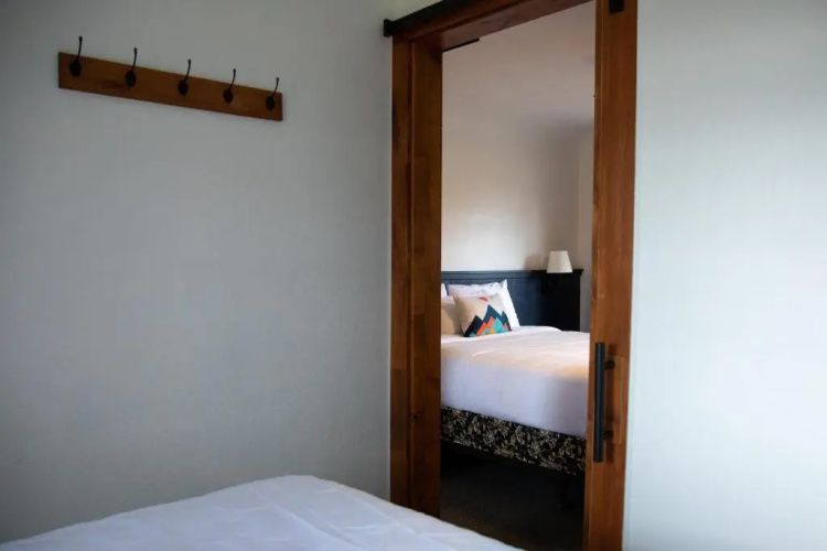 Left Coast Lodge