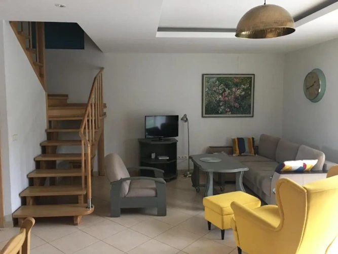 2 Bedrooms Villa