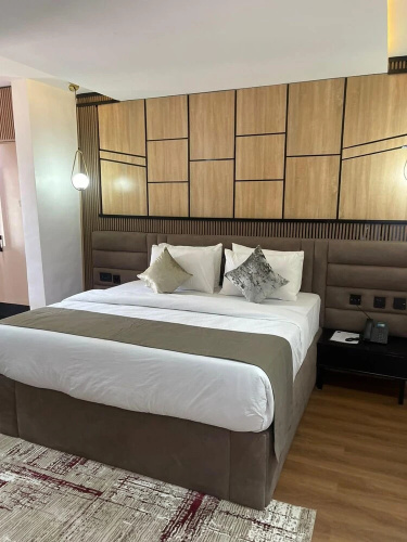 Portland Suites