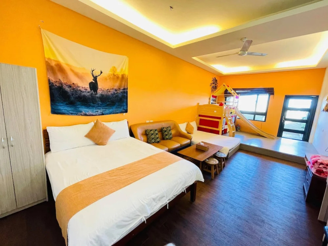 E-Phone hotel