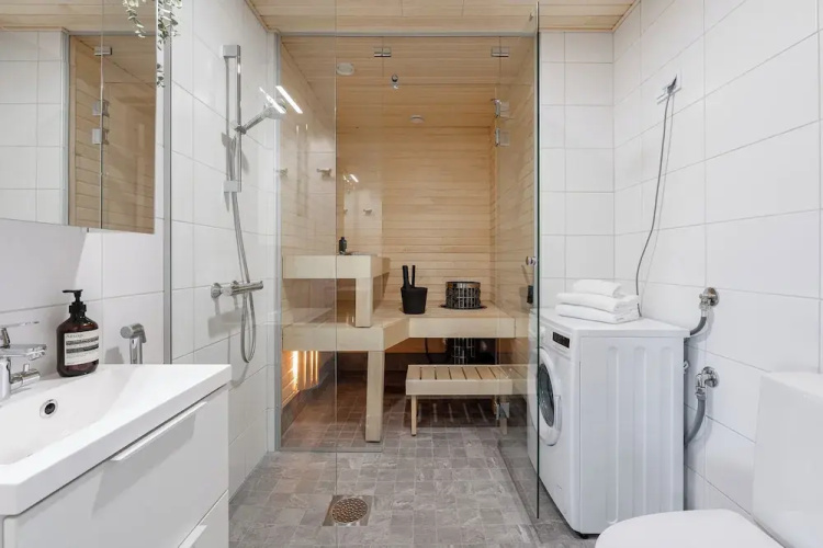 Modern 2BR Apartment with Sauna & Large Balcony