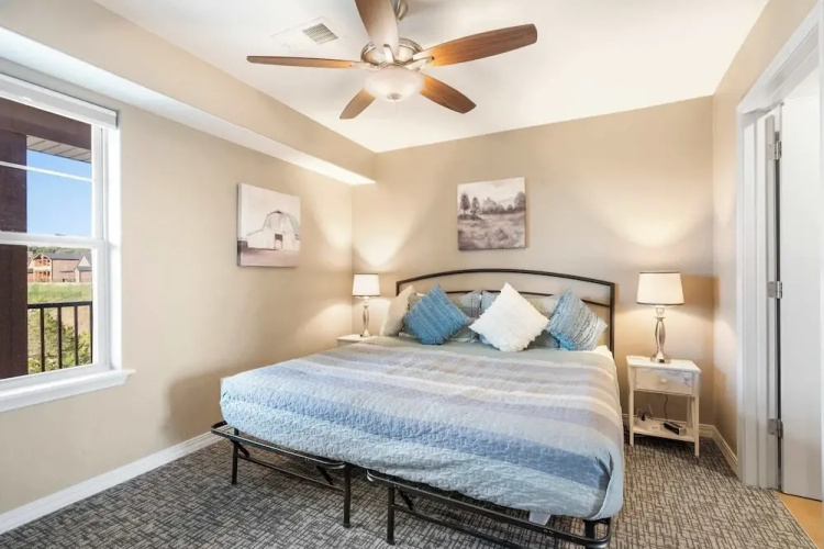 The Lakeview Penthouse 10ppl