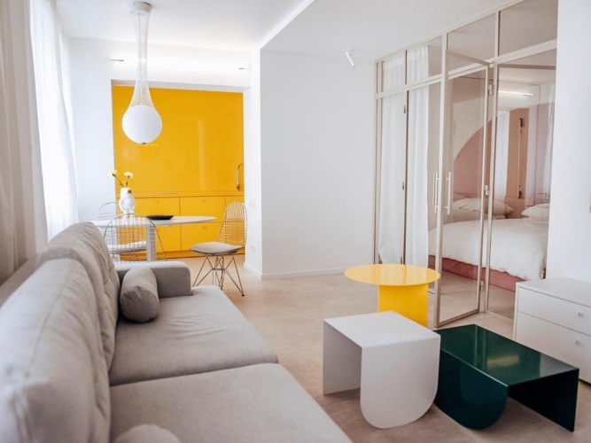 Deluxe Apartment