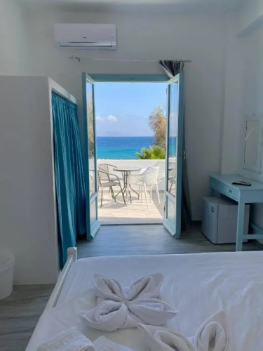cactus beach paros