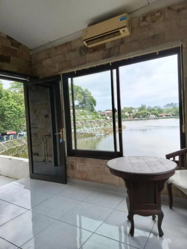 Seven Trumpets Guesthouse