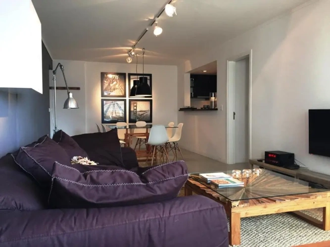 3 Bedrooms Apartment