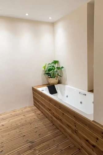 Basement Junior Suite