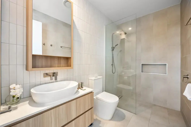 Bokarina 3-bed Stunning Home, Steps From Beach