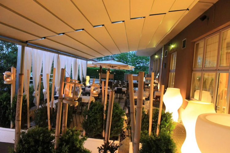EQ Hotel