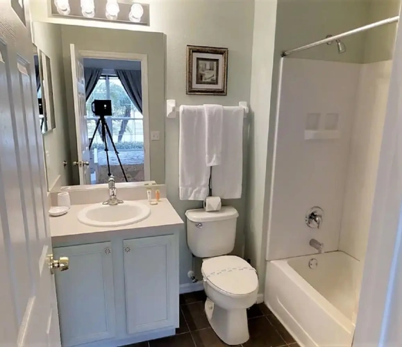 4 Bedrooms Cottage