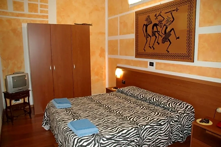 Deluxe Double room with city view