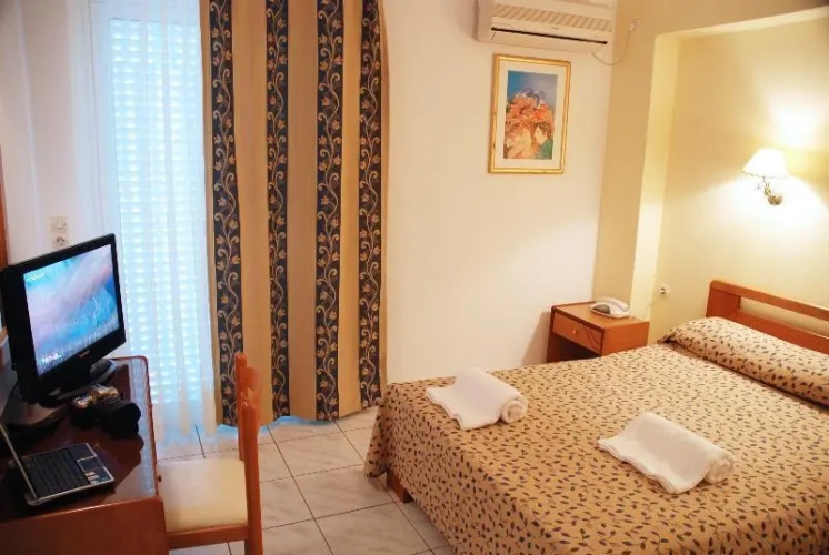 1 Bedroom Quadruple Suite