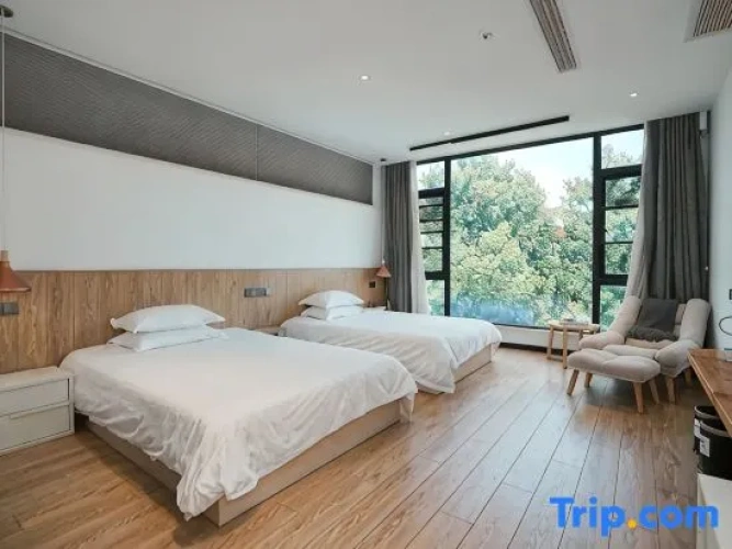 4 Bedrooms Standard room