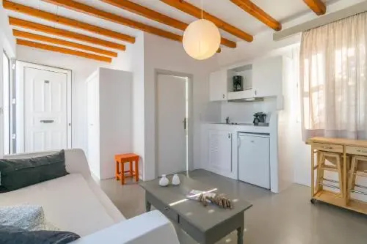Giannoulis Hotel