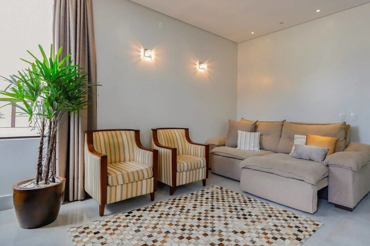 Casa Moderna em Condomínio de Canasvierias
