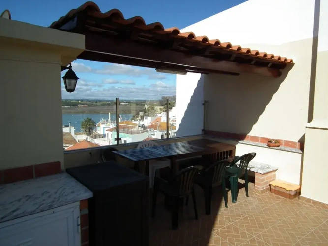 2 Bedrooms Cottage