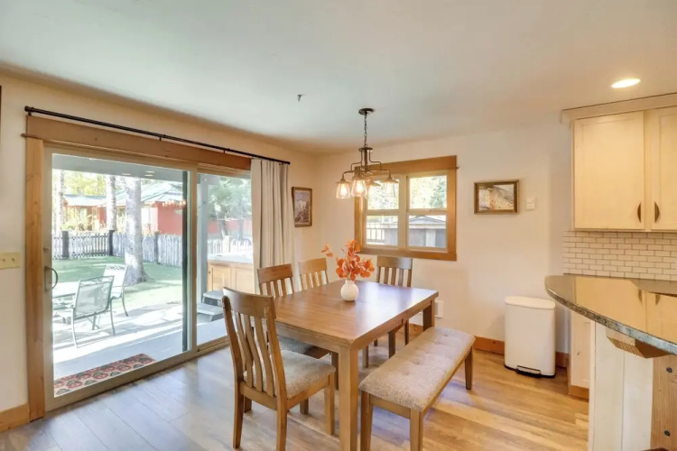 5 Mi to Whitefish Resort: Getaway w/ Shared Patio
