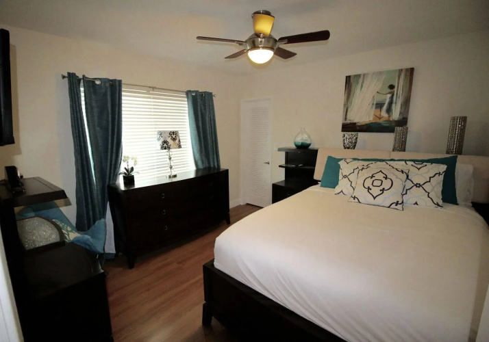 Palm Beach Canal Villas