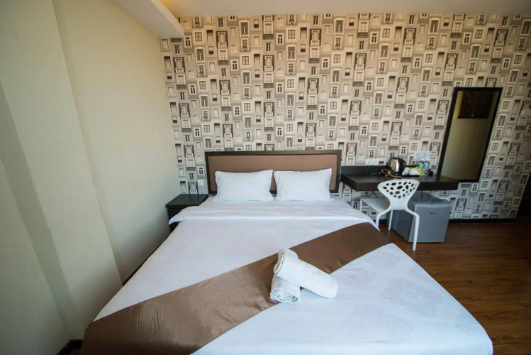 OYO 1214 Oro Hotel