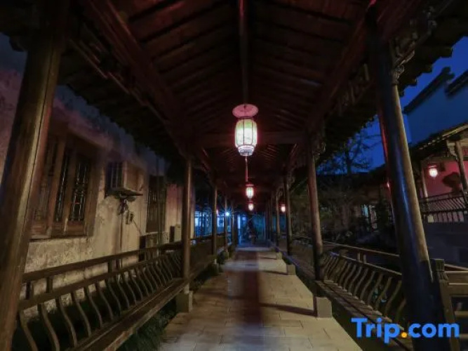 Longshan Villa Resort